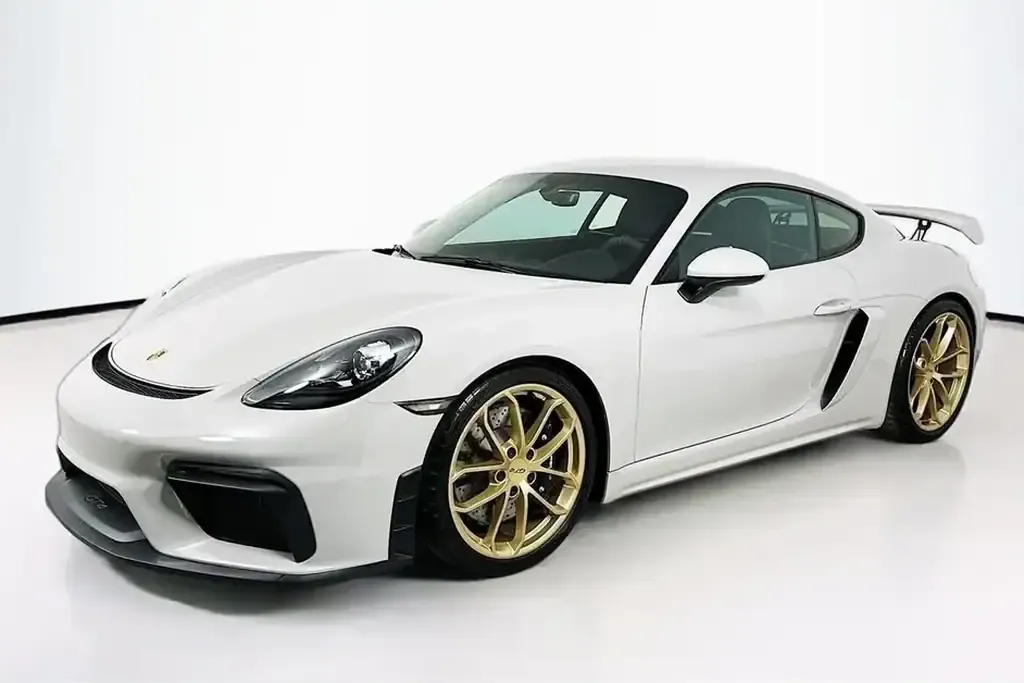 718 Cayman